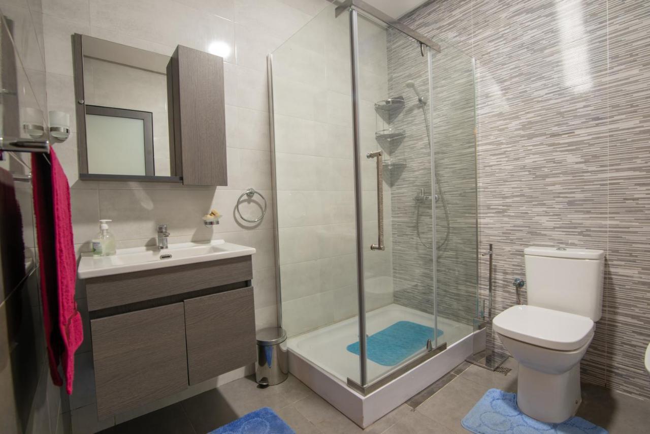 Adam'S Apartments,Self Checkin 6 Mins To Beach Downtown Fiber Optic Wifi Free Parking Same Rules As Hotels 아가디르 외부 사진