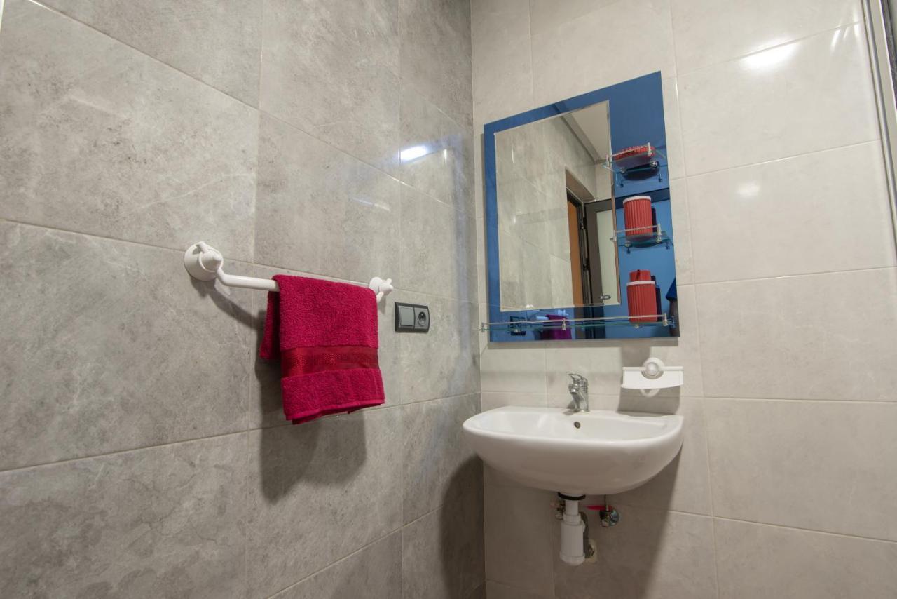 Adam'S Apartments,Self Checkin 6 Mins To Beach Downtown Fiber Optic Wifi Free Parking Same Rules As Hotels 아가디르 외부 사진