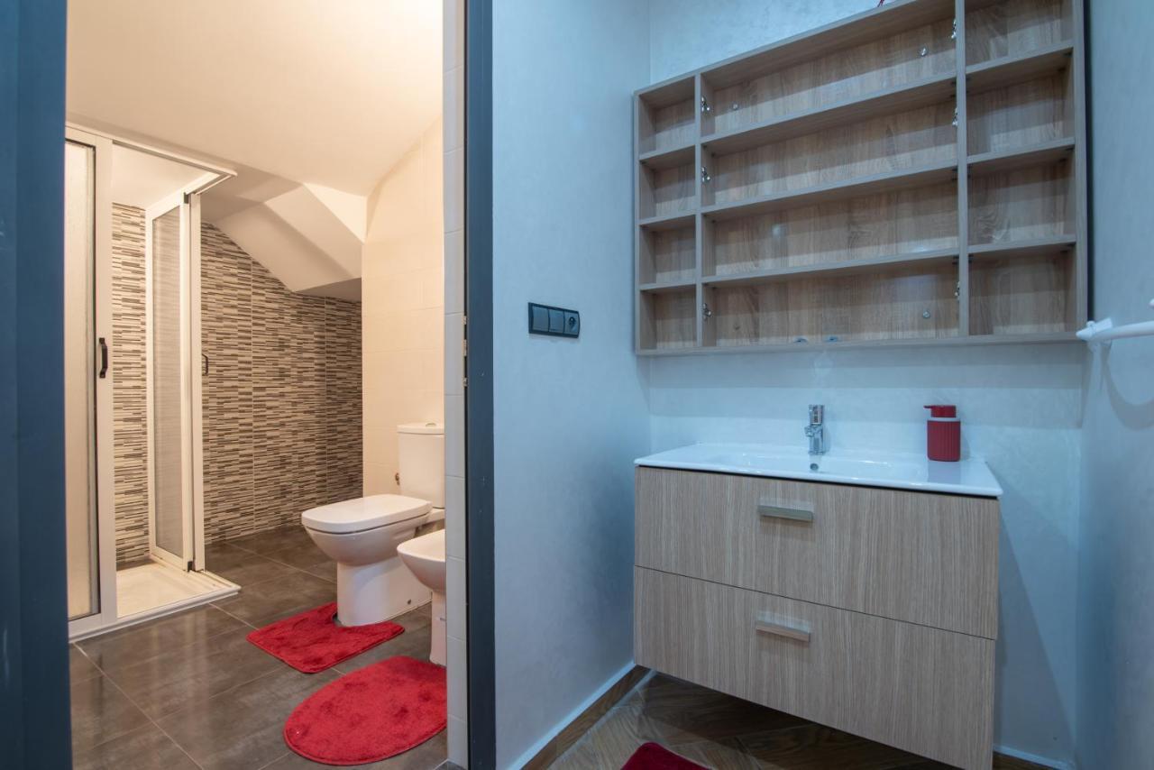 Adam'S Apartments,Self Checkin 6 Mins To Beach Downtown Fiber Optic Wifi Free Parking Same Rules As Hotels 아가디르 외부 사진